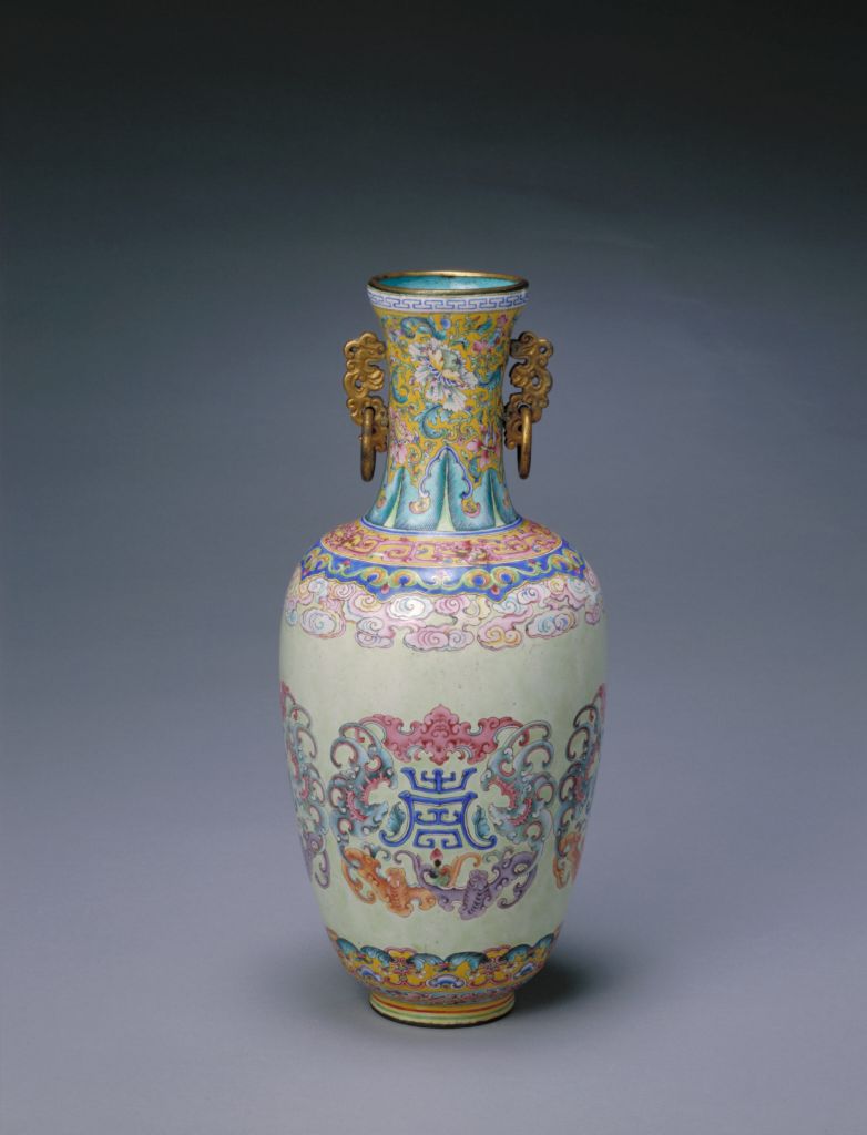 图片[1]-Qianlong style painted enamel with five blessings and longevity patterns, Kui ear living ring bottle-China Archive